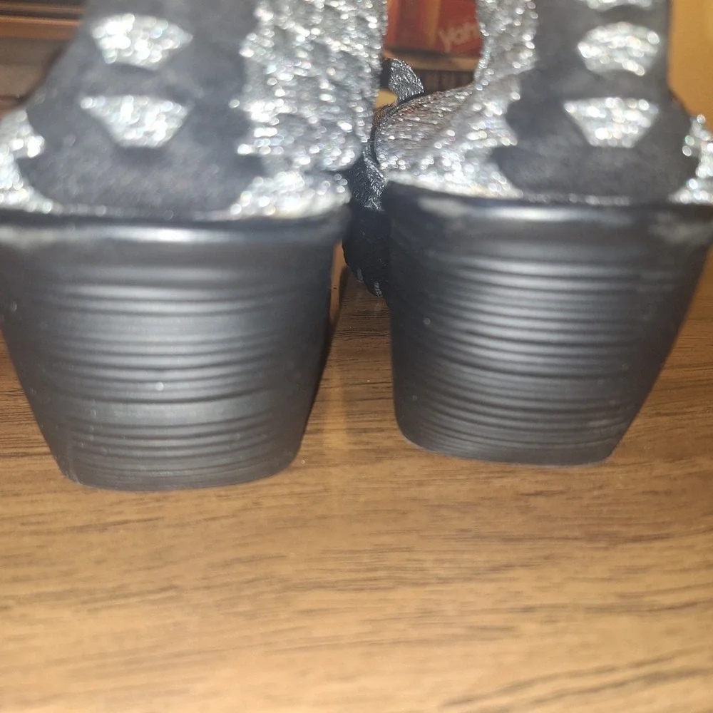 Bernie Mev Woven Wedge Size 40 Mary Janes Slip On Gray Silver Elastic US 9 9.5